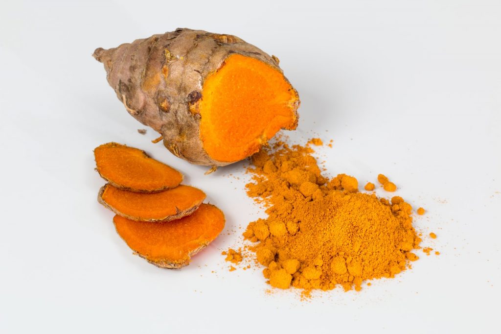 Benefits of turmeric water for weight loss and skin care