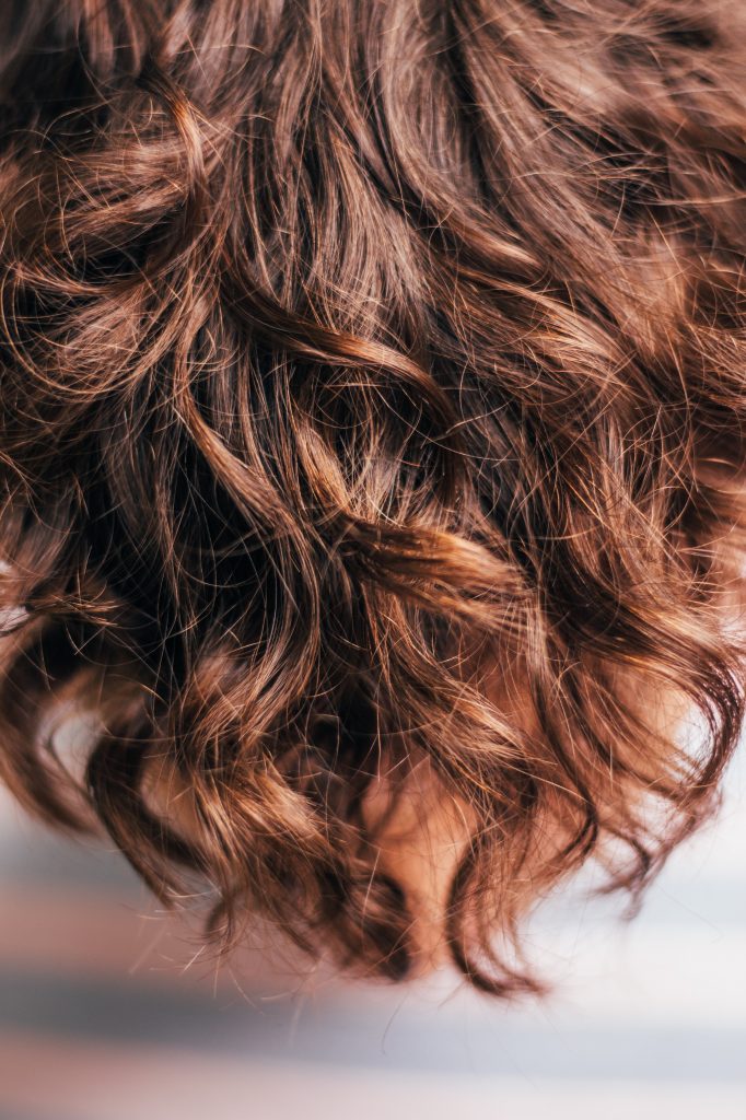 How to Tell the Difference Between Dry & Damaged Hair - Mary Ann Weeks